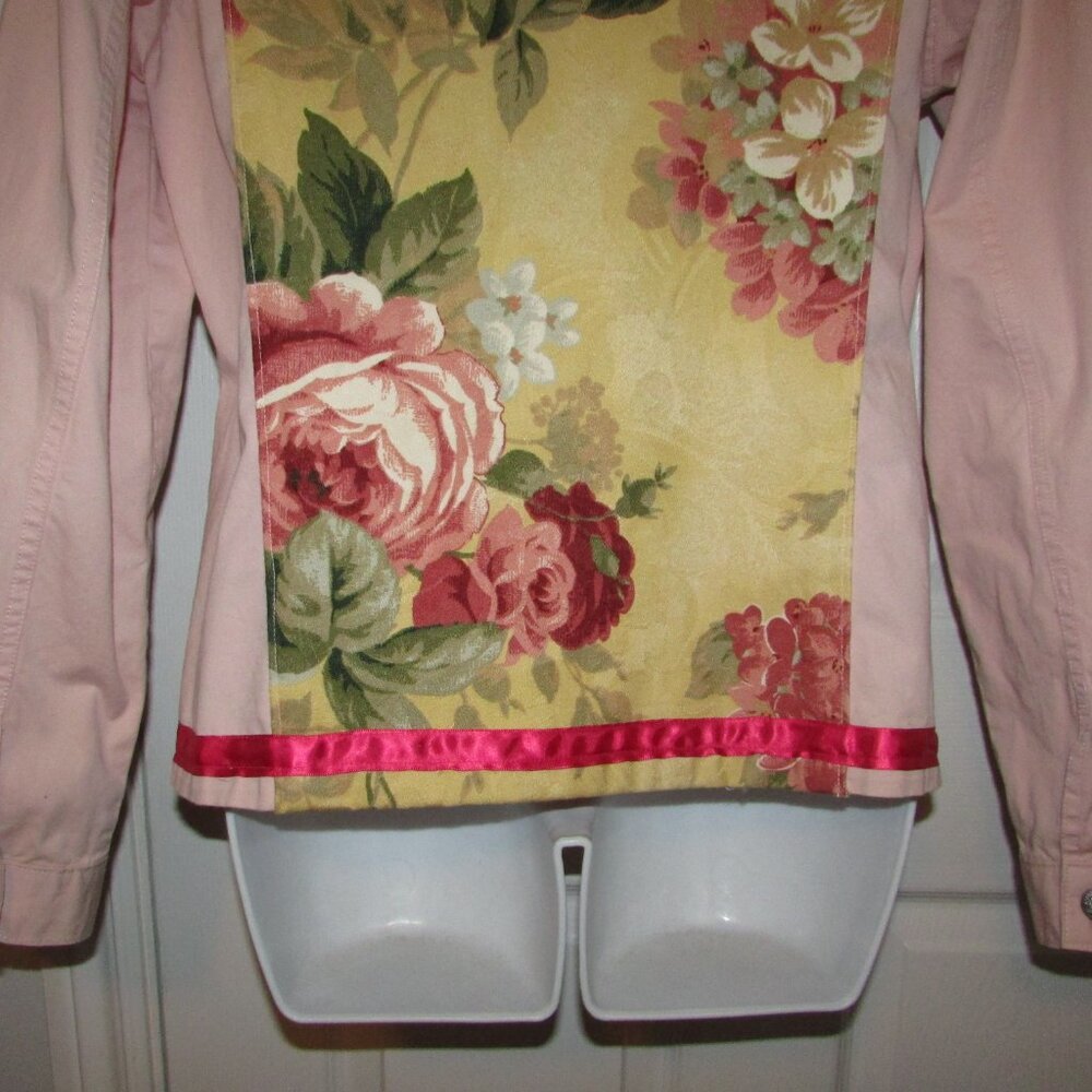 PRINTEMPS Pink Denim Customized Jacket - Picture 13 of 16